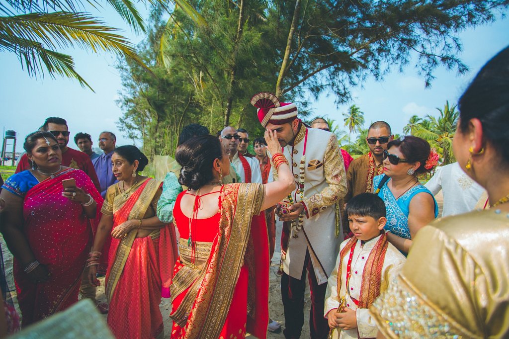 Beach-wedding-photography-shammi-sayyed-photography-India-20.jpg